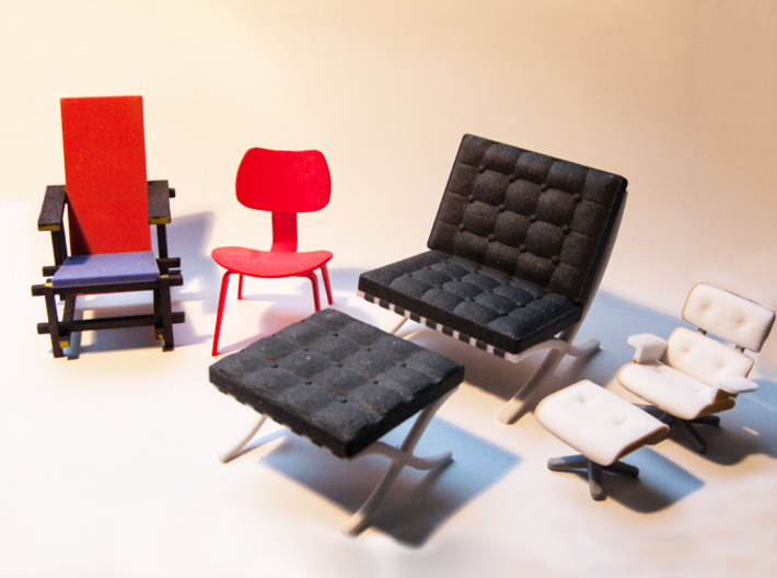 Mini Eames Lounge Chair in colour (1:24) 3d printed 